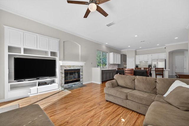 5363 Brookfield Cir, Rocklin, CA 95677