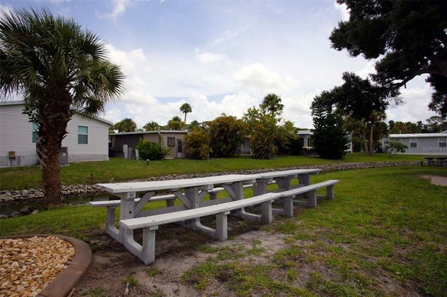 5690 FORSYTHIA ROAD, Venice, FL 34293