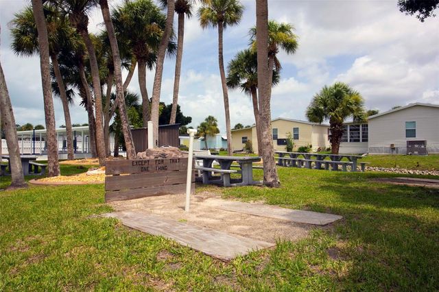 5690 FORSYTHIA ROAD, Venice, FL 34293