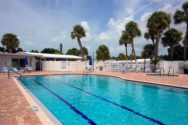 5690 FORSYTHIA ROAD, Venice, FL 34293