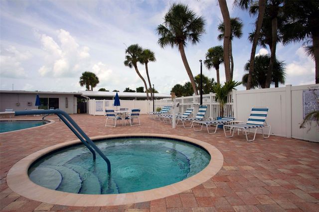 5690 FORSYTHIA ROAD, Venice, FL 34293