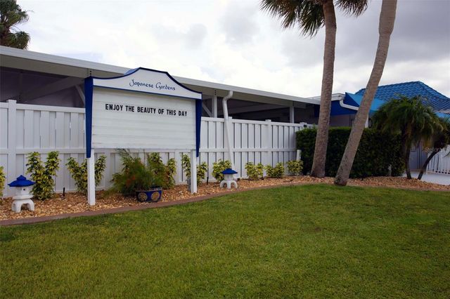 5690 FORSYTHIA ROAD, Venice, FL 34293