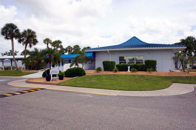 5690 FORSYTHIA ROAD, Venice, FL 34293