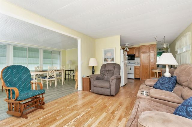 5690 FORSYTHIA ROAD, Venice, FL 34293