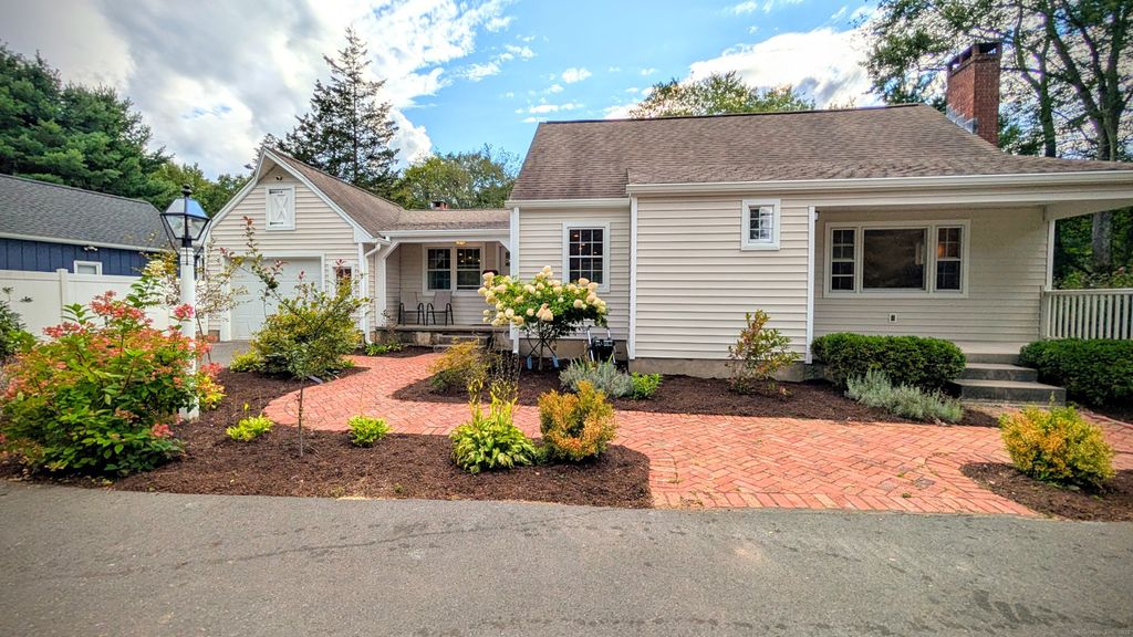 303 Firetown Road, Simsbury, CT 06070