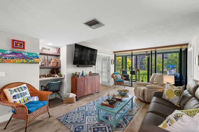 3412 NE Causeway Boulevard 102, Jensen Beach, FL 34957