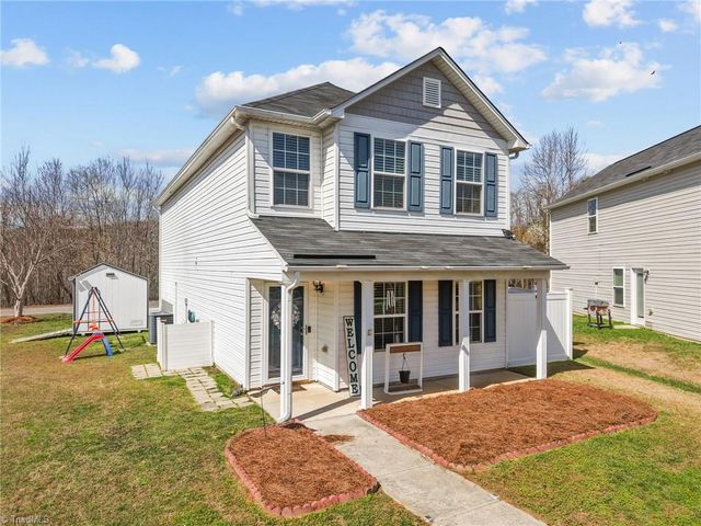 1751 Overcreek Circle, Winston-salem, NC 27127