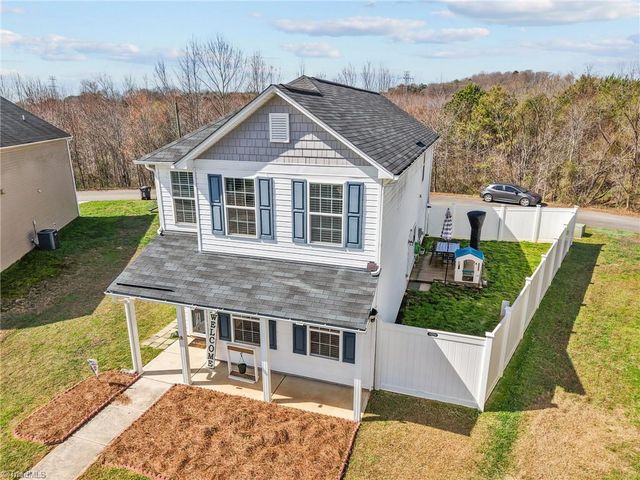 1751 Overcreek Circle, Winston-salem, NC 27127