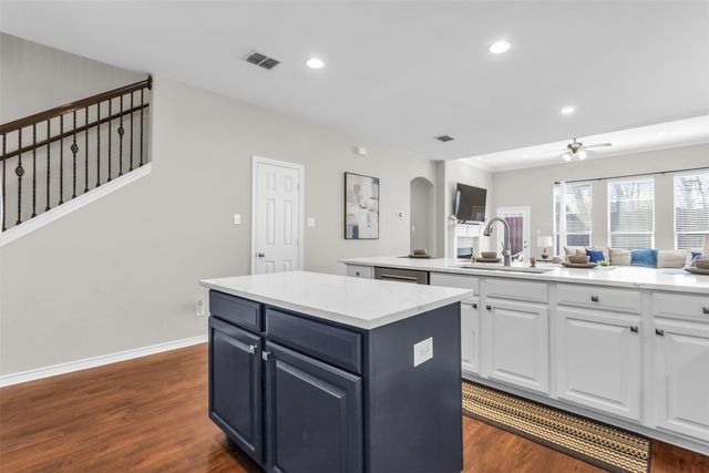 1164 Annalea Cove Drive, Lewisville, TX 75056