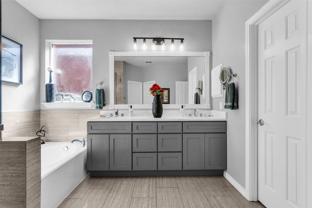 1164 Annalea Cove Drive, Lewisville, TX 75056