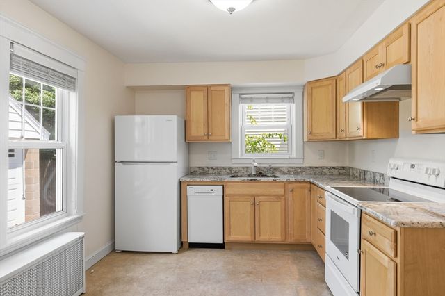 17 Rollinson Road, Worcester, MA 01606