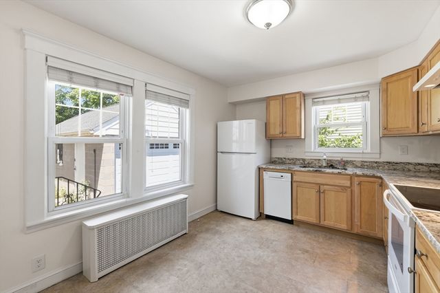 17 Rollinson Road, Worcester, MA 01606