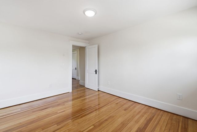 17 Rollinson Road, Worcester, MA 01606