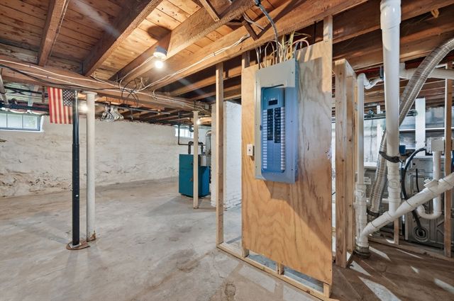 17 Rollinson Road, Worcester, MA 01606