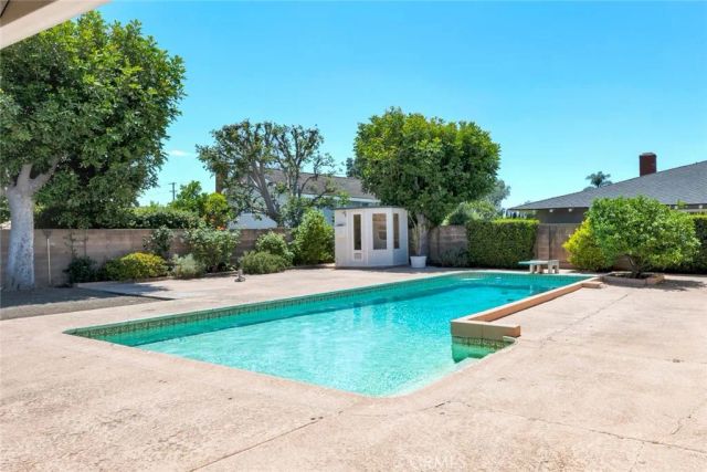 19002 Chadbourne Lane, North Tustin, CA 92705