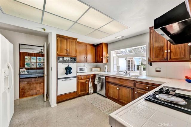 19002 Chadbourne Lane, North Tustin, CA 92705