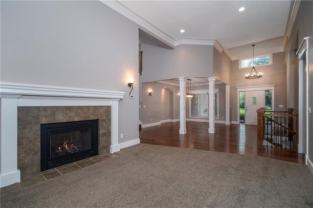 704 Folks Road, Lawrence, KS 66047
