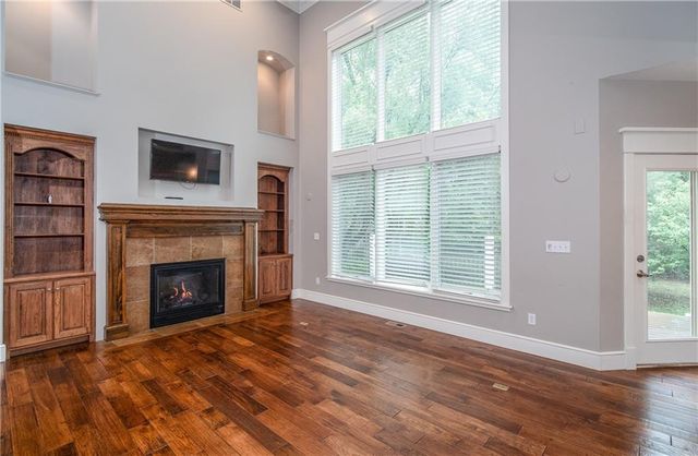 704 Folks Road, Lawrence, KS 66047