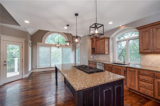 704 Folks Road, Lawrence, KS 66047