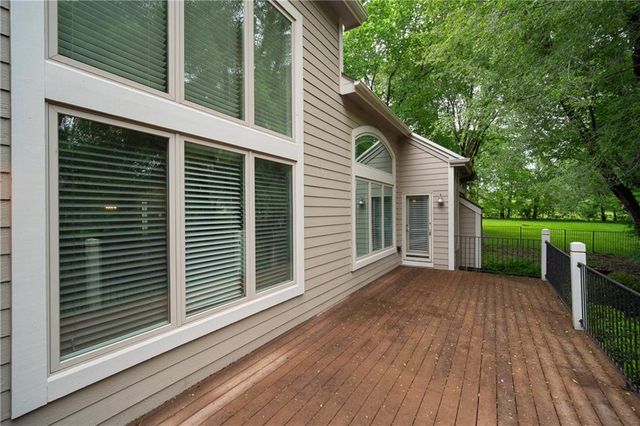 704 Folks Road, Lawrence, KS 66047