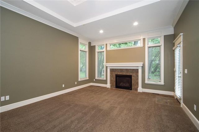 704 Folks Road, Lawrence, KS 66047