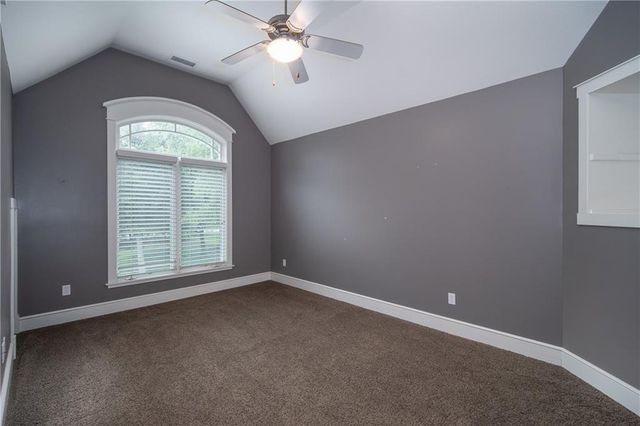 704 Folks Road, Lawrence, KS 66047