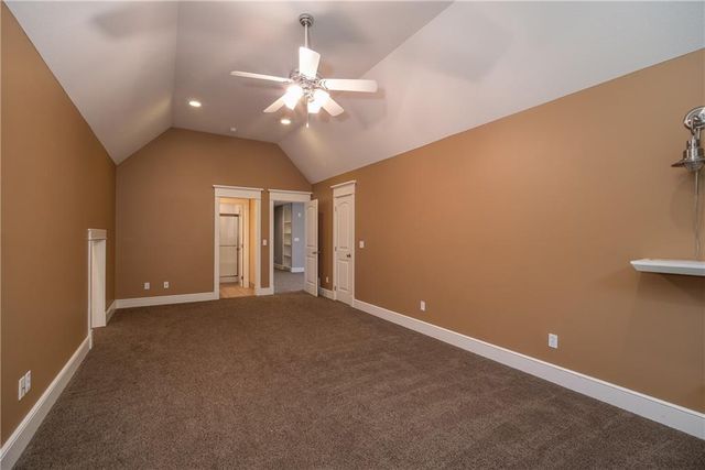 704 Folks Road, Lawrence, KS 66047