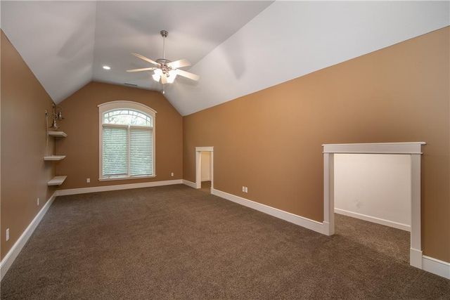 704 Folks Road, Lawrence, KS 66047