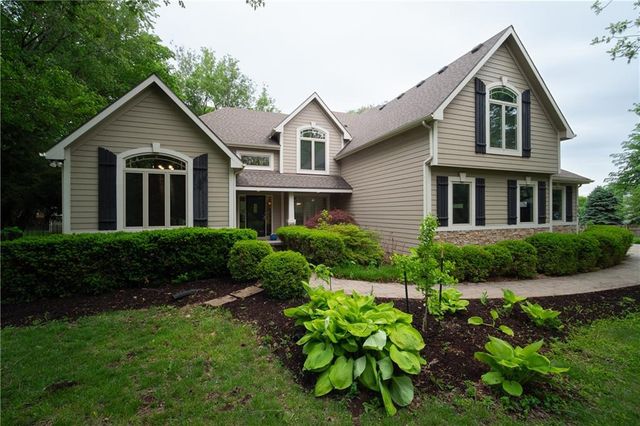 704 Folks Road, Lawrence, KS 66047