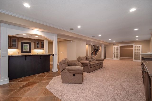 704 Folks Road, Lawrence, KS 66047