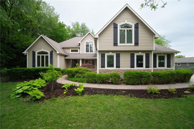 704 Folks Road, Lawrence, KS 66047