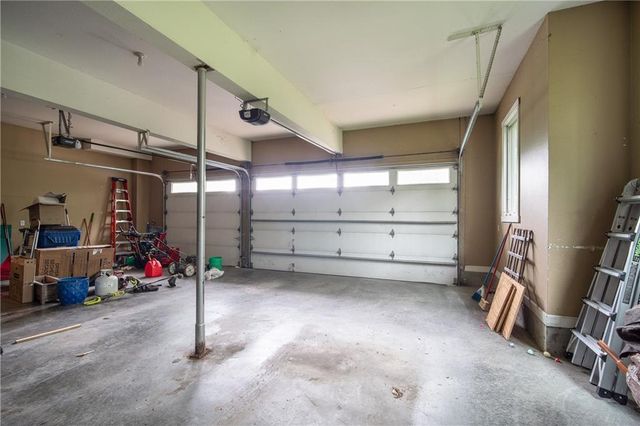 704 Folks Road, Lawrence, KS 66047