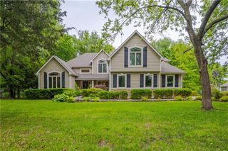 704 Folks Road, Lawrence, KS 66047