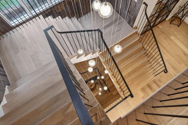 943 Kennesaw Due West Road, Kennesaw, GA 30152