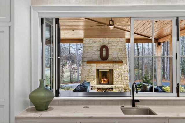 943 Kennesaw Due West Road, Kennesaw, GA 30152