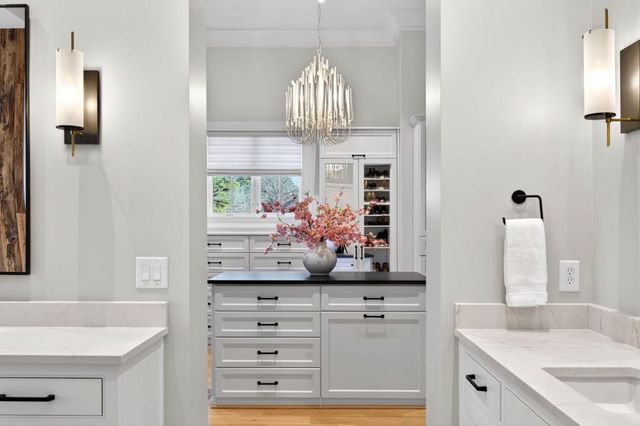 943 Kennesaw Due West Road, Kennesaw, GA 30152