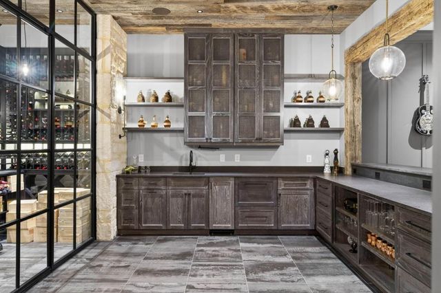 943 Kennesaw Due West Road, Kennesaw, GA 30152