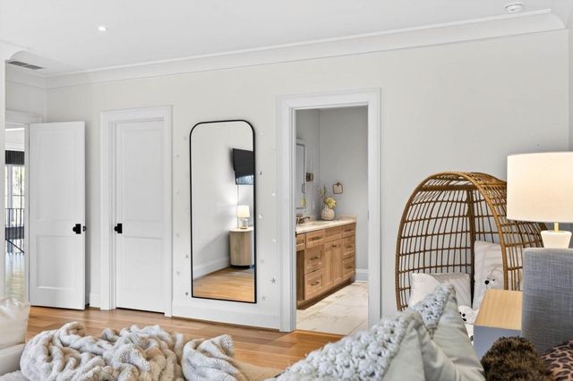 943 Kennesaw Due West Road, Kennesaw, GA 30152