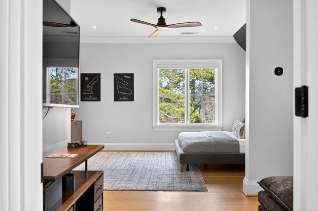 943 Kennesaw Due West Road, Kennesaw, GA 30152