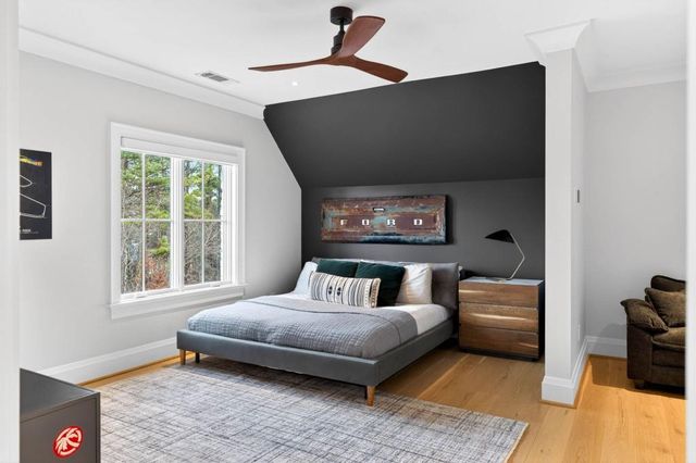 943 Kennesaw Due West Road, Kennesaw, GA 30152