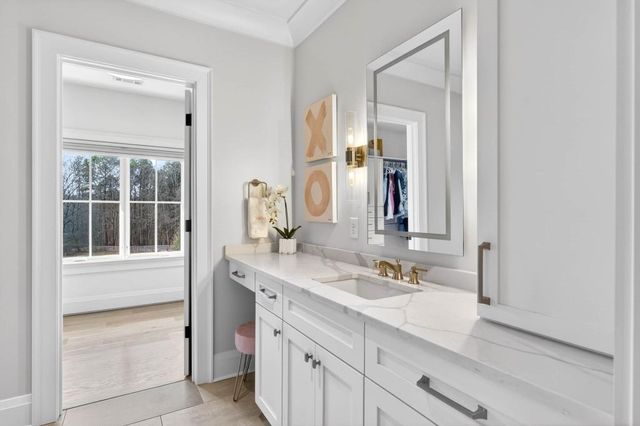 943 Kennesaw Due West Road, Kennesaw, GA 30152