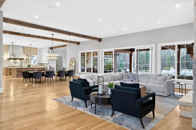 943 Kennesaw Due West Road, Kennesaw, GA 30152