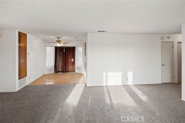 11065 Neola Road, Apple Valley, CA 92308