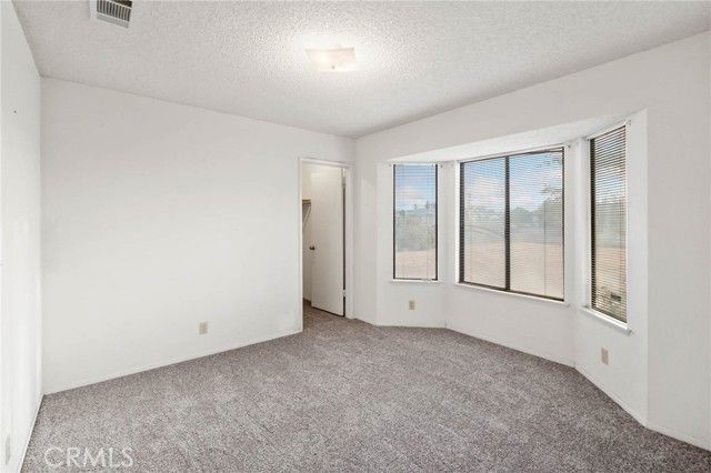 11065 Neola Road, Apple Valley, CA 92308