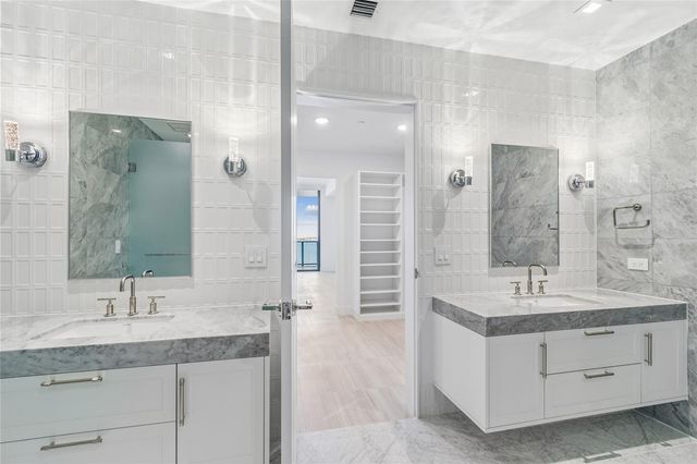 3015 S YSABELLA AVENUE 1102, Tampa, FL 33629