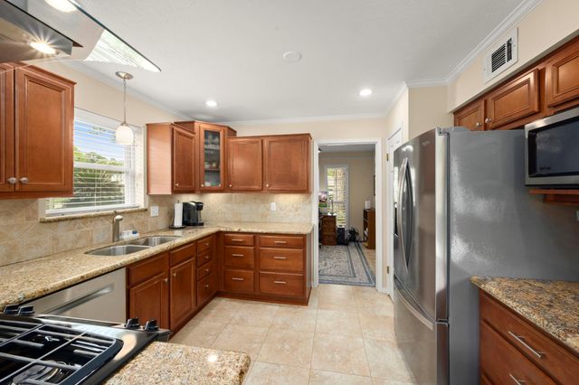 7615 Litchfield Lane, Spring, TX 77379