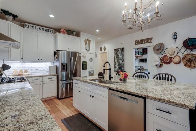 1516 Old Shell Road, Port Royal, SC 29935