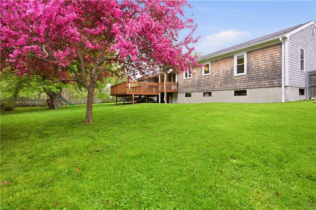 208 Sowams Road, Barrington, RI 02806