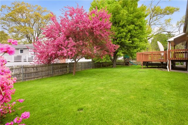 208 Sowams Road, Barrington, RI 02806