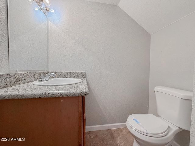 1935 W MORTEN Avenue 27, Phoenix, AZ 85021